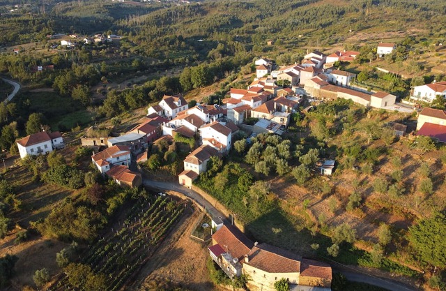 "Yellow House - Casa Amarela" Is a Family Run Farmhouse in the Mountains