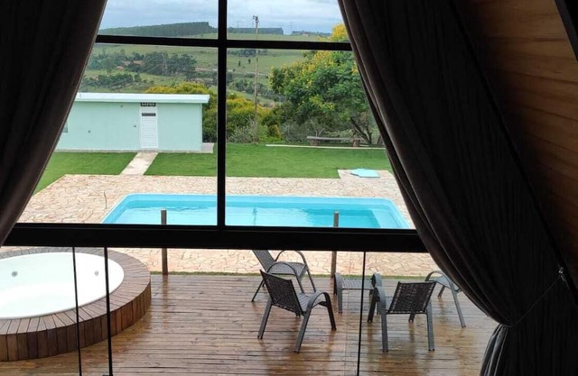 Chalé Privativo com Vista Deslumbrante. Comporta até 10 Pessoas, Aceitamos pet