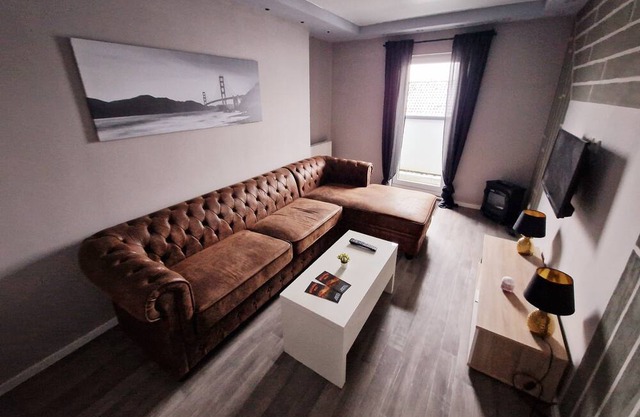 Apartment mit Balkon