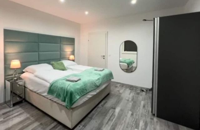 Luxury Vienna Villa: Haven for Vienna Explorers