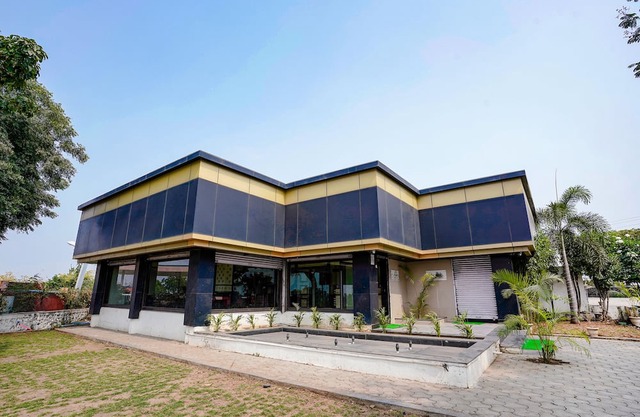 Fabhotel Hi Way Resort