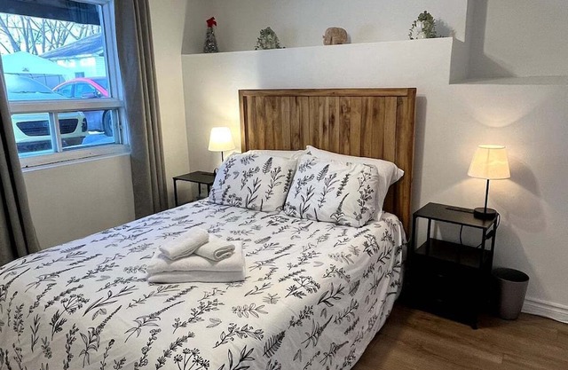 Complete Downtown Apartment