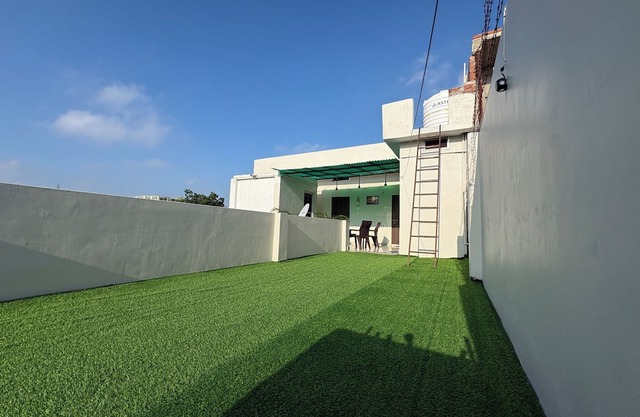 2-bedroom apartment in beautiful Assi Ghat,Varanasi with AC