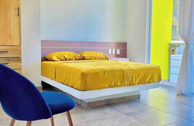 206 Room With A/C And Excellent Location