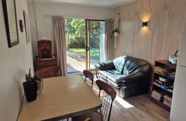 Bonnie Doon on the Thames coast.