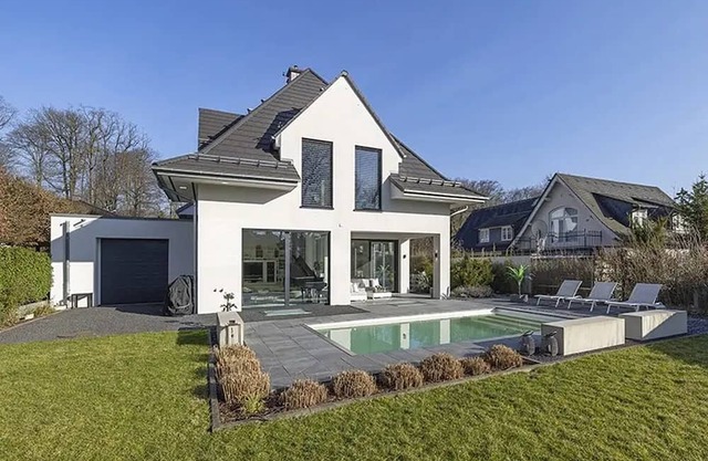 The Golden Home - A retreat full of warmth and style