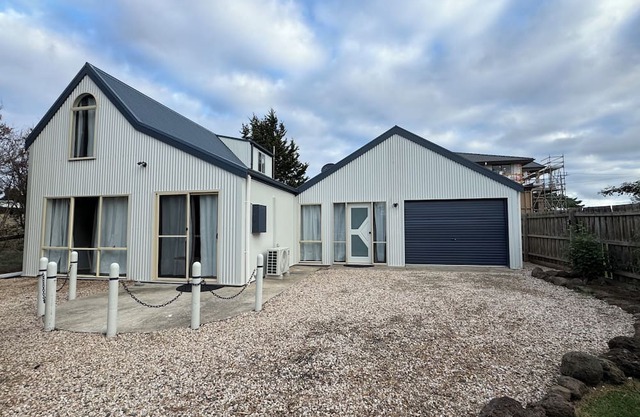 Room for the biggest Boat, pet friendly