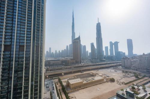 Elegant 2-bedroom downtown flat