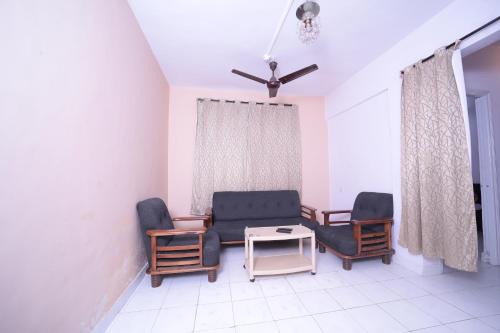 Comfortable 2BHK in Brahmand Area