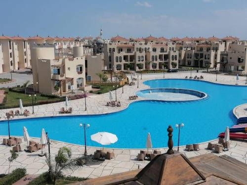 قرية فارما بيتش ريزورت - الساحل الدولي